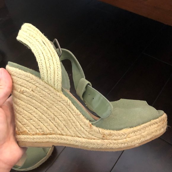 Olive Green Steve Madden Espadrille Wedges - Picture 2 of 2